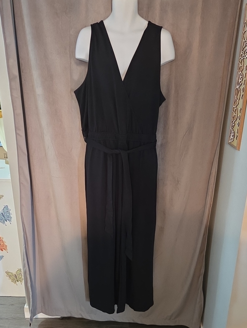 NWT 3X Classic Black Sleeveless Jumpsuit with Waist Tie